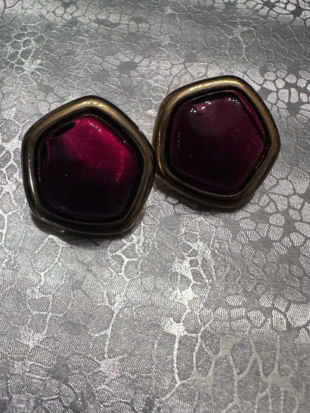 Vintage Carolee Ruby Red Resin Button Earrings Gold Geometric Statement Studs